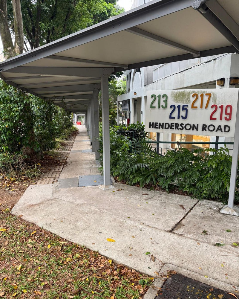 213 215 217 219 Henderson Road sign