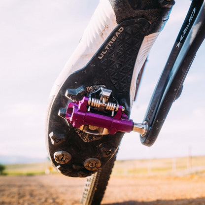 Wolf Tooth DEL pedal on a gravel bike